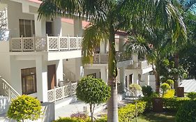 Treat Aranya Resort
